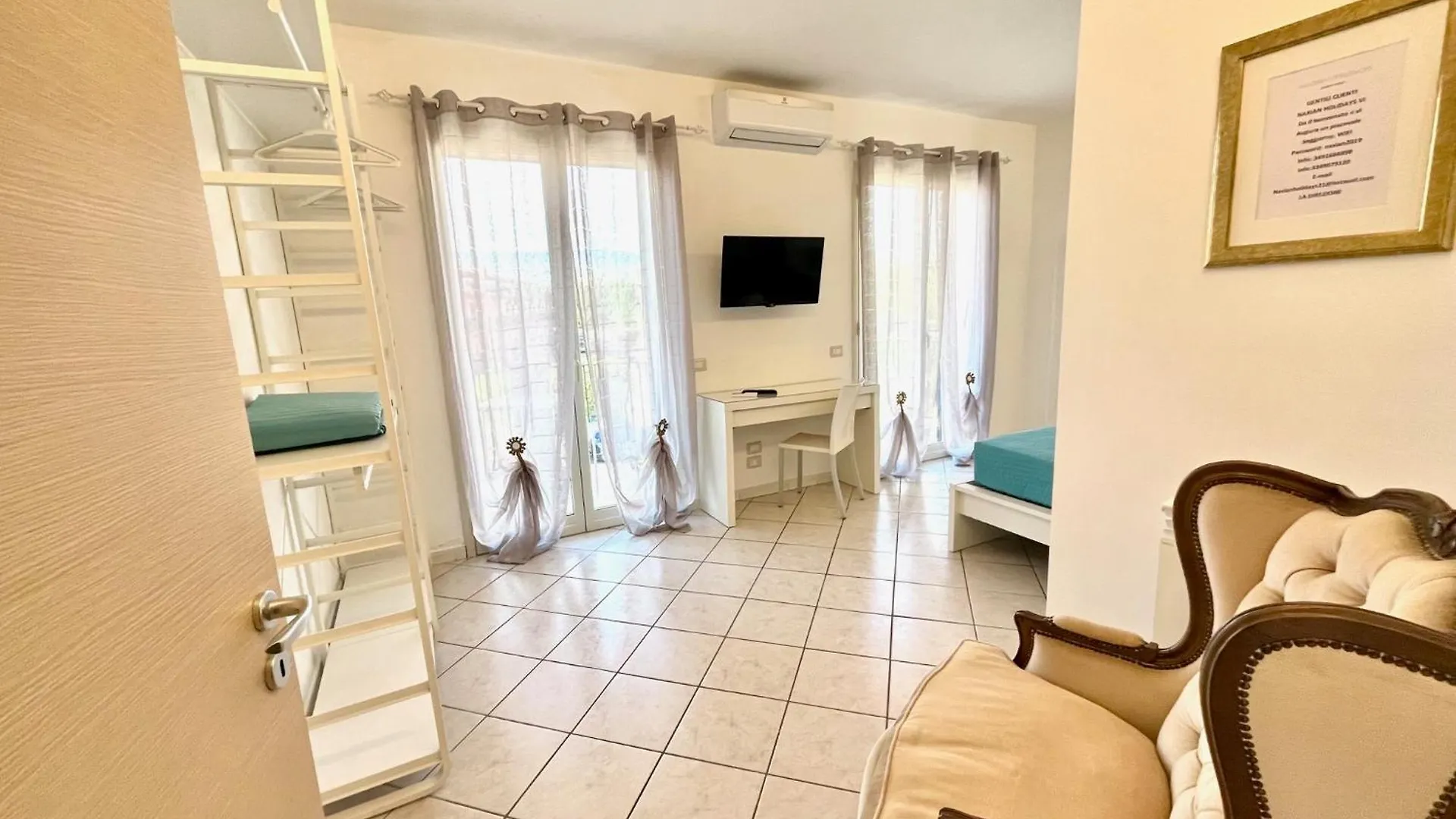 New Naxian Holidays Giardini Naxos 0*,